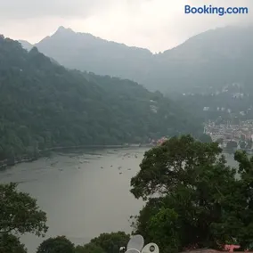 Lakshmi Kutteer Homestay - Image 2