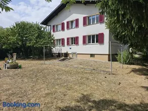 Large and comfortable house with Garden - Image 1