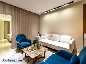 Modern Studio Apartment in The Pearl- FGR 4 - Image 4