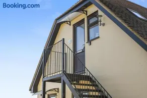 Pet-Friendly One-Bedroom Little Yeldham - Image 3