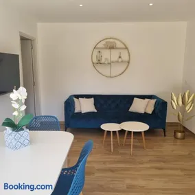 Rez de villa avec piscine privée, wifi, jardin clôturé - Image 2