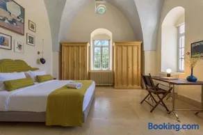 Amani Luxury 4-Bedroom Villa & Pool in Batroun - Image 2