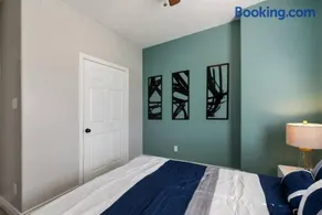 Modern 6 Bedroom with Tons of Games - Image 4