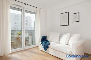 Baildona Bright Apartment with Balcony & Parking Katowice by Noclegi Renters - Image 1