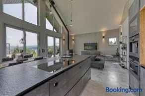 Chalet Panorama - Image 3