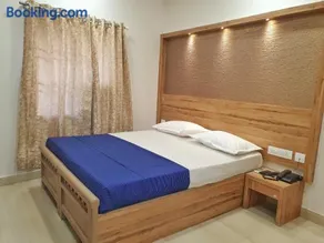 Stay Court - Business Class Hotel - Near Central Railway Station - Image 2
