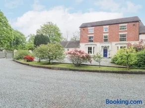 Rosehill Manor - Image 3