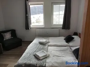 Apartmán Na zjazdovke, chata Borovica, Valča - Image 3