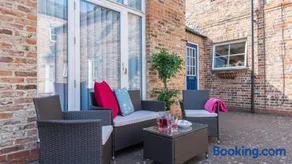 Dovecote House - Luxury Town House - Dog Friendly - Image 5