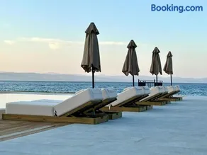 Hotel Angels - Image 1