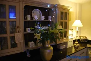 Springdale Guest House - Image 3