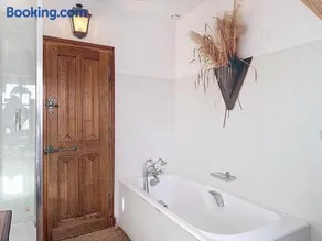 Villa Elysia YourHostHelper - Image 4