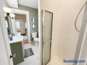 Stylish 3BR Syracuse Home Near SU, Downtown & Destiny USA - Image 2