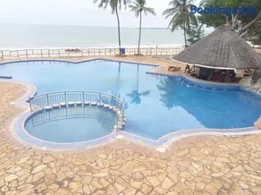 Ledger Plaza Bahari Beach Hotel - Image 2