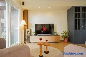 Luxora Stays, Airport View, Entire Apartments - Image 2