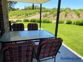 Shiraz Cottage - A Vineyard Retreat in Barossa Valley - Image 3