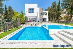 Villa Summer Light - Image 4