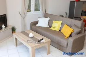Dimitris House - Image 4