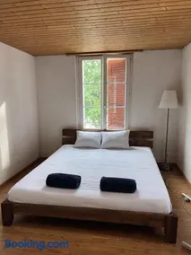 Simple flat 72 m2 in the centre of Burgdorf with private parking - Image 2