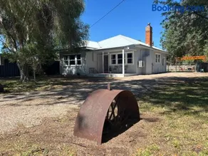 Byrne Cottage, Moyhu - Image 1