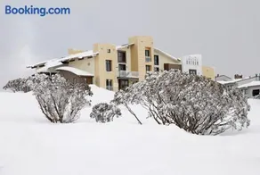 Chalet Hotham 8 - Image 2