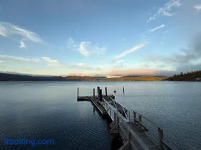 Oceanfront East Sooke Retreat with Private Dock - Image 2
