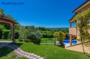 Villa Ida, a charming villa in a rustic setting - Image 3