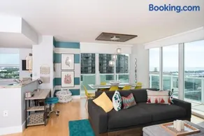 Coconut Grove 2 bedroom Apartment Amazing Views Includes Parking - Image 2