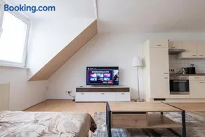 Helles Dachgeschoss Apartment im Herzen von Hameln Altstadt, Bahnhof und Weser zu Fuß erreichbar - Image 2