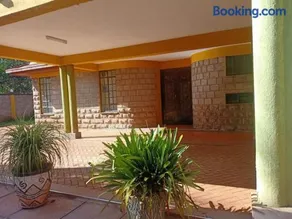 Spacious Home 5 minutes away from Thika Super Highway - Image 2