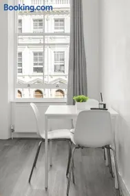 Kensington High Street Apartments - Image 1