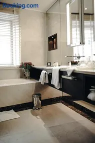 Luxury Boutique Hotel Iris Porsche - Image 3