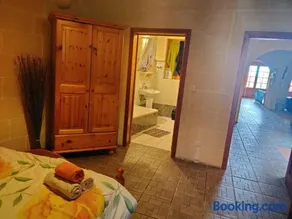 Ta' Karkar Villa Bed and Breakfast - Image 2
