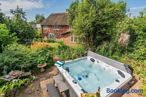 Pear Tree Cottage Thatched 4 Bed Luxury Home with Hot Tub - Image 1