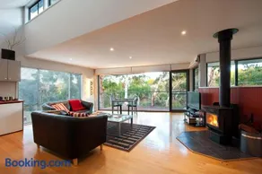 Dee Jays Studio - Image 4