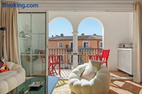 Port Grimaud Loft by Les Maisons de Charloc Homes - Image 5