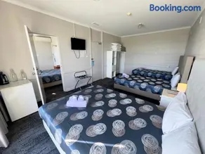 Tailem Bend Riverside Hotel - Image 2