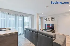 Modern City Apartment - Sleeps 4 - 1 Train to Central - Image 3