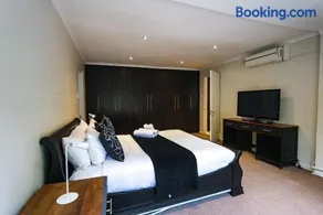 3 Bedroom private luxury complete house - Image 4