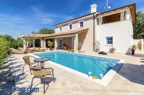 Luxurious Mediterranean House (8+2) Near To The Beautiful Beaches - Image 2