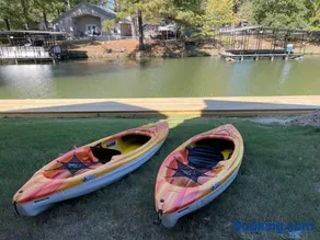 Lakefront Oasis 7 Min to DWNTN with Game Room! - Image 3
