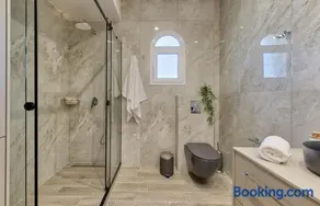 Diogia Luxury Apartment- Comfort & Elegance, by ZanteWize - Image 5