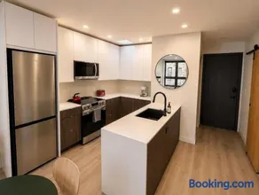 The Courtyard Suite - Image 5