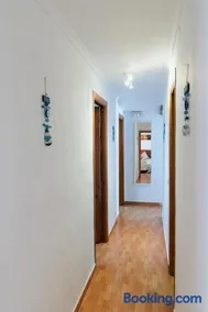 Frigiliana 3-Bed Apartment- Sleeps 8 - Image 2