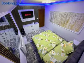 Apartament cu 2 Dormitoare de lux situat in complex ApartHotel Botosani 4 - Image 1
