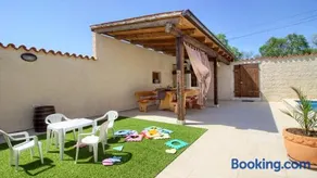 Charming villa Eleonora with pool near Pula - Image 2