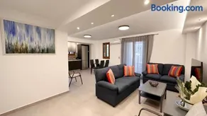 Serenity Villa Batsi - Image 1