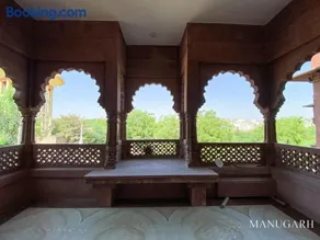 MANUGARH The heritage Palace - Image 1