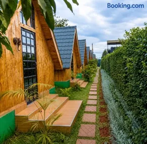 Weekend Escape Homes - Image 1