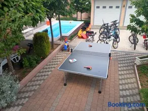 Apartment Vrljika,with private pool,bikes,garage - Image 1